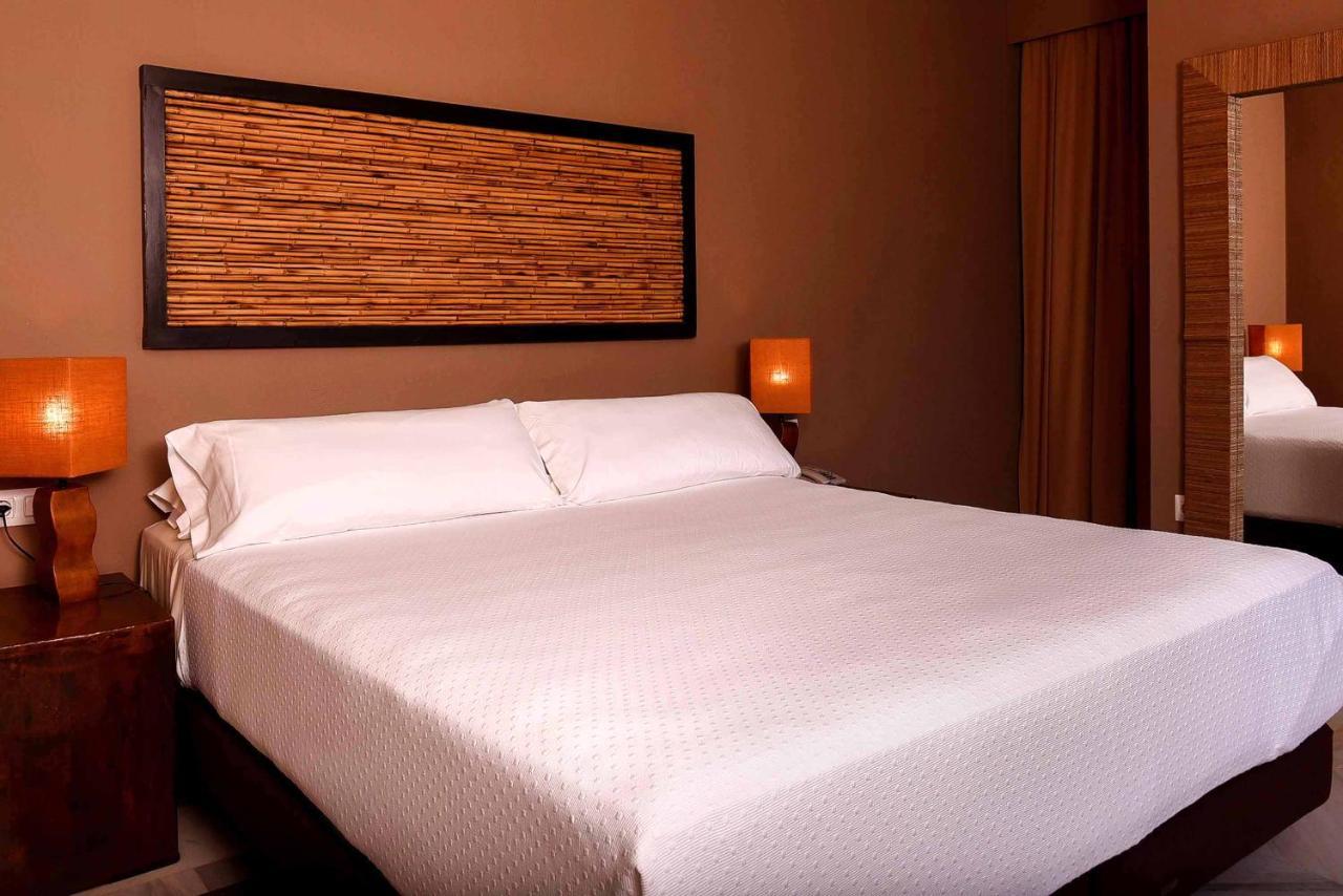 Chillout Hotel Tres Mares Tarifa Esterno foto